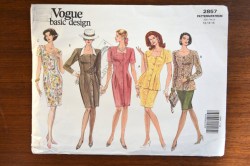 2857 VOGUE EASY TAPER BUTTON SHORT - LONG SLEEVE DRESS, TOP, SKIRT PATTERN 6-10; 12-14 CHOICE